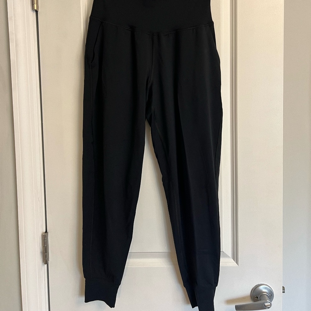 Women's Under Armour Joggers, Size S